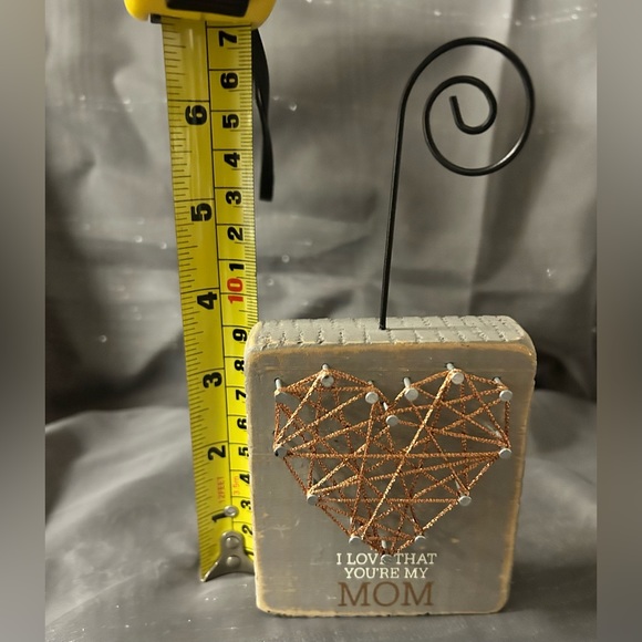 Francesca’s wooden mom string art heart picture holder - Picture 5 of 5